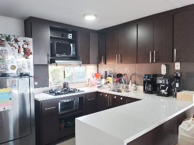 Apartamento de 3 alcobas en venta en San Lucas, Medellín, 98 m² · foto 7 de 19
