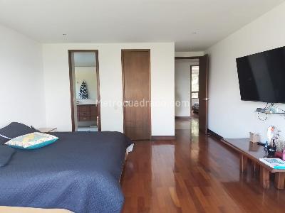 Apartamento de 3 alcobas en venta en El Tesoro, Medellín, 210 m² · foto 12 de 20