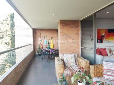 Apartamento de 3 alcobas en venta en El Tesoro, Medellín, 210 m² · foto 20 de 20