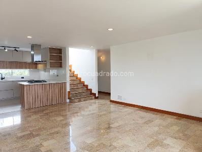Apartamento de 4 alcobas en venta en El Poblado, Medellín, 190 m² · foto 3 de 20
