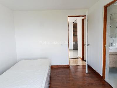 Apartamento de 4 alcobas en venta en El Poblado, Medellín, 190 m² · foto 13 de 20