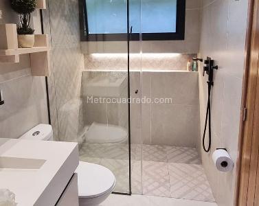 Apartamento de 4 alcobas en venta en El Poblado, Medellín, 263 m² · foto 17 de 17