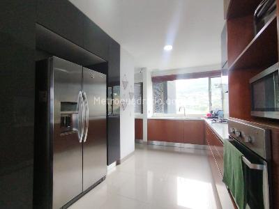 Apartamento en venta en El Poblado, Medellín · foto 9 de 19