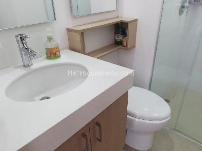 Apartamento de 2 alcobas en venta en El Poblado, Medellín, 128 m² · foto 18 de 20
