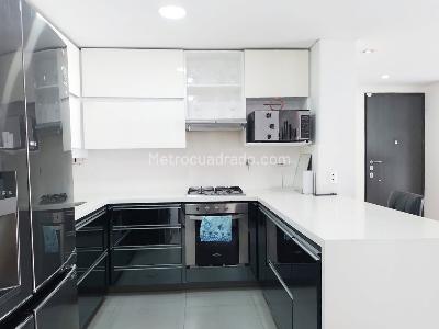 Apartamento de 2 alcobas en venta en El Poblado, Medellín, 128 m² · foto 7 de 20