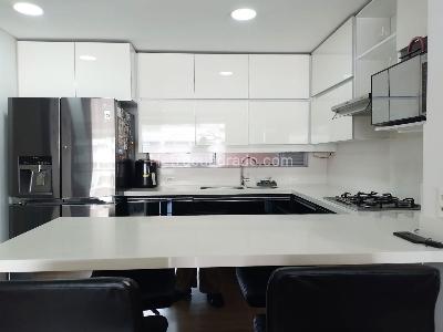 Apartamento de 2 alcobas en venta en El Poblado, Medellín, 128 m² · foto 9 de 20