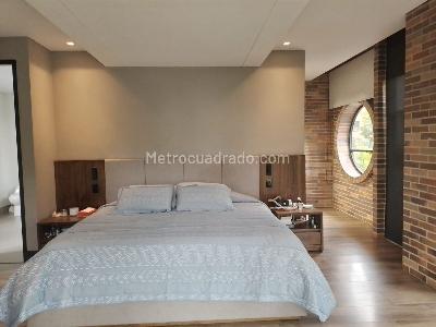 Apartamento de 4 alcobas en venta en El Poblado, Medellín, 280 m² · foto 16 de 20