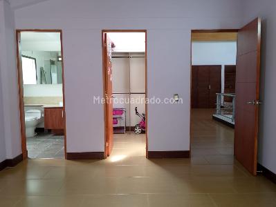 Casa de 4 alcobas en venta en Sabaneta, Sabaneta, 450 m² · foto 12 de 20