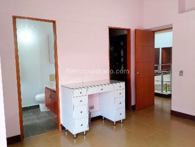 Casa de 4 alcobas en venta en Sabaneta, Sabaneta, 450 m² · foto 16 de 20