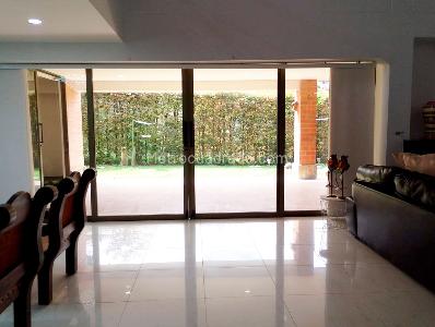 Casa de 4 alcobas en venta en Sabaneta, Sabaneta, 450 m² · foto 3 de 20