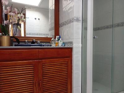 Casa de 3 alcobas en venta en El Poblado, Medellín, 194 m² · foto 17 de 20