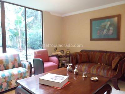 Casa de 3 alcobas en venta en El Poblado, Medellín, 194 m² · foto 2 de 20