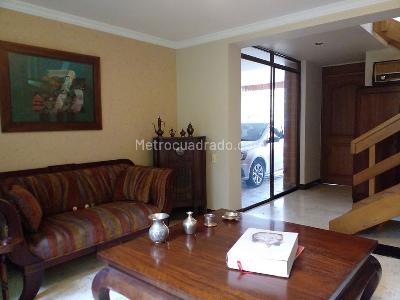 Casa de 3 alcobas en venta en El Poblado, Medellín, 194 m² · foto 3 de 20
