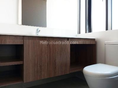Apartamento de 2 alcobas en venta en El Poblado, Medellín, 170 m² · foto 11 de 13