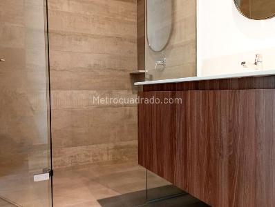 Apartamento de 2 alcobas en venta en El Poblado, Medellín, 170 m² · foto 12 de 13