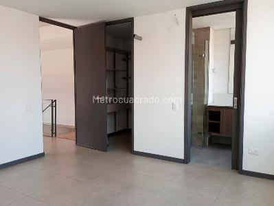 Apartamento de 2 alcobas en venta en El Poblado, Medellín, 170 m² · foto 9 de 13