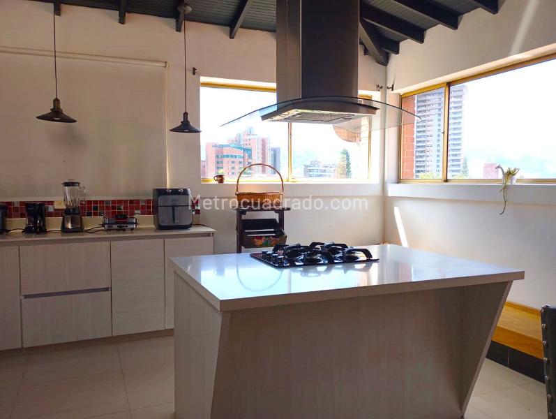 Furnished 4BR Apartment in El Poblado - 6
