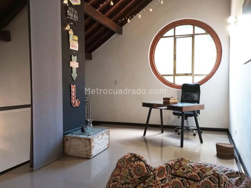 Furnished 4BR Apartment in El Poblado - 8