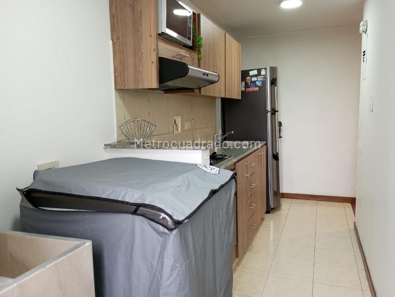 Apartamento Amoblado de 2 Alcobas Cerca a Todo en El Poblado - 5