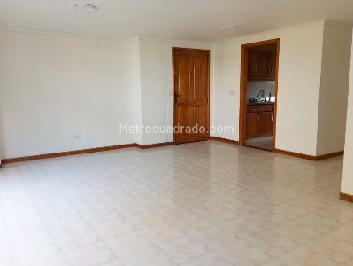 Apartamento de 3 alcobas en arriendo en La Florida, Medellín, 117 m² · foto 2 de 12