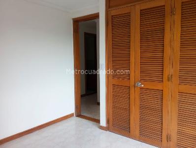 Apartamento de 3 alcobas en arriendo en La Florida, Medellín, 117 m² · foto 7 de 12