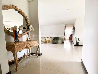 Apartamento de 3 alcobas en arriendo en El Poblado, Medellín, 164 m² · foto 3 de 13
