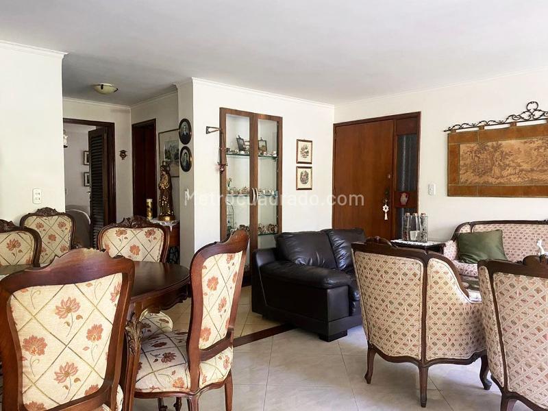 Spacious 3BR Apartment in El Poblado - 2