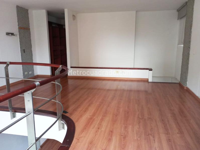 Duplex tipo estudio de 1 alcoba con parqueadero cubierto en El Poblado - 7