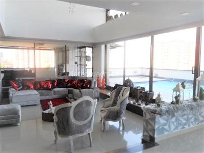 Apartamento en venta en El Poblado, Medellín · foto 2 de 16