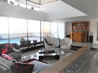 Apartamento en venta en El Poblado, Medellín · foto 3 de 16