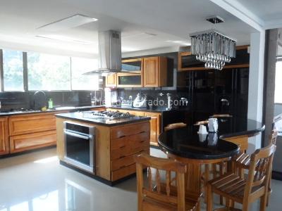 Apartamento en venta en El Poblado, Medellín · foto 6 de 16
