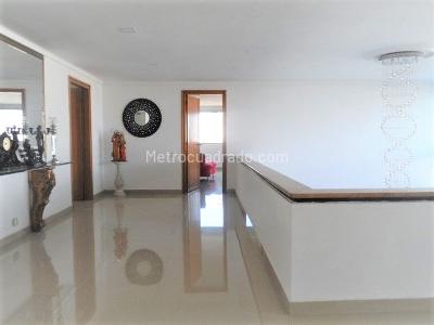 Apartamento en venta en El Poblado, Medellín · foto 9 de 16