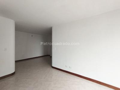 Apartamento de 3 alcobas en arriendo en El Poblado, Medellín, 110 m² · foto 3 de 13