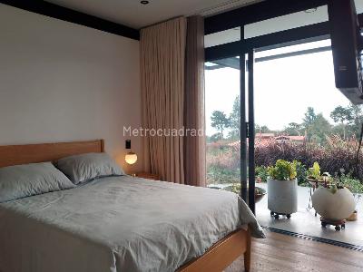 Casa de 3 alcobas en arriendo en Santa Elena, Envigado, 320 m² · foto 7 de 15