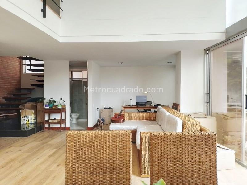 Apartamento con Estilo de 2 Alcobas en El Poblado - 2