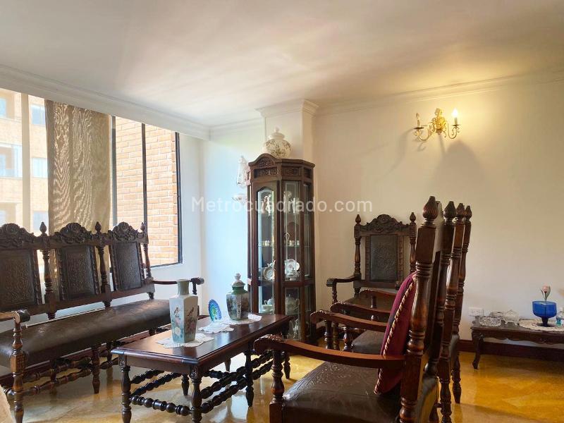 Furnished 3BR Apartment in El Poblado Gated Unit with Pool - 3