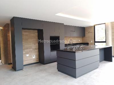 Casa de 3 alcobas en venta en Rionegro, Rionegro, 450 m² · foto 3 de 17