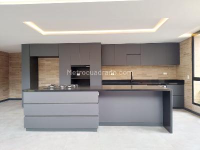 Casa de 3 alcobas en venta en Rionegro, Rionegro, 450 m² · foto 4 de 17