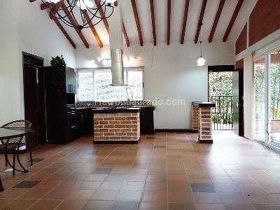 Casa de 3 alcobas en venta en Envigado, Envigado, 250 m² · foto 2 de 20