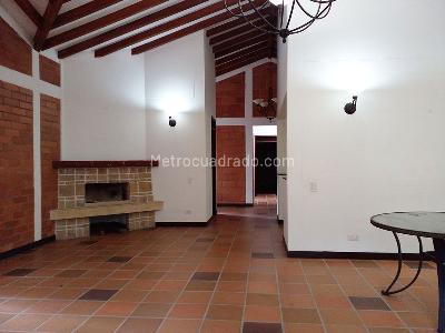 Casa de 3 alcobas en venta en Envigado, Envigado, 250 m² · foto 3 de 20