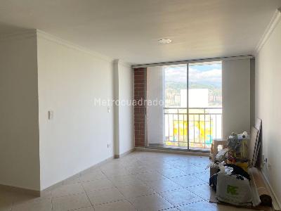 Apartamento de 3 alcobas en arriendo en Envigado, Envigado, 120 m² · foto 3 de 17