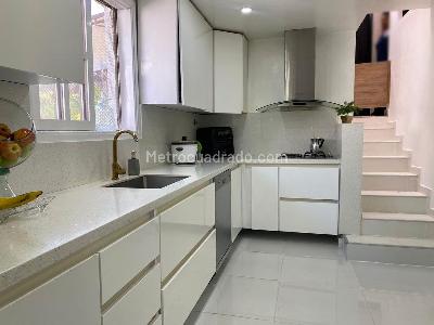 Casa de 5 alcobas en arriendo en Envigado, Envigado, 246 m² · foto 7 de 20