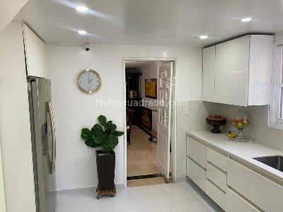 Casa de 5 alcobas en arriendo en Envigado, Envigado, 246 m² · foto 8 de 20