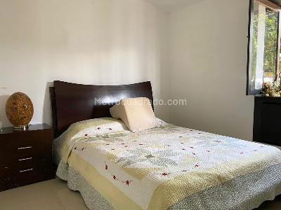 Casa de 5 alcobas en arriendo en Envigado, Envigado, 246 m² · foto 9 de 20
