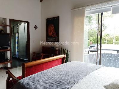 Casa de 3 alcobas en venta en El Poblado, Medellín, 253 m² · foto 8 de 20
