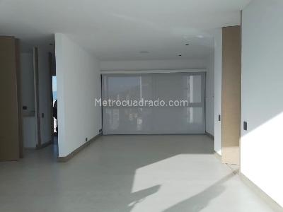 Apartamento de 1 alcoba en arriendo en El Poblado, Medellín, 80 m² · foto 2 de 12