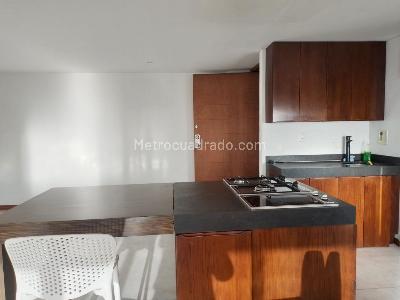 Apartamento de 2 alcobas en venta en El Poblado, Medellín, 119 m² · foto 12 de 19