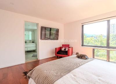 Apartamento de 3 alcobas en venta en El Poblado, Medellín, 232 m² · foto 12 de 19
