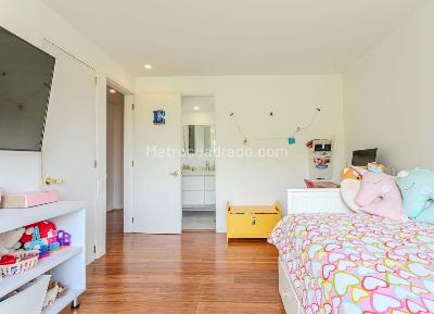 Apartamento de 3 alcobas en venta en El Poblado, Medellín, 232 m² · foto 13 de 19