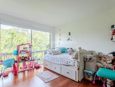Apartamento de 3 alcobas en venta en El Poblado, Medellín, 232 m² · foto 14 de 19